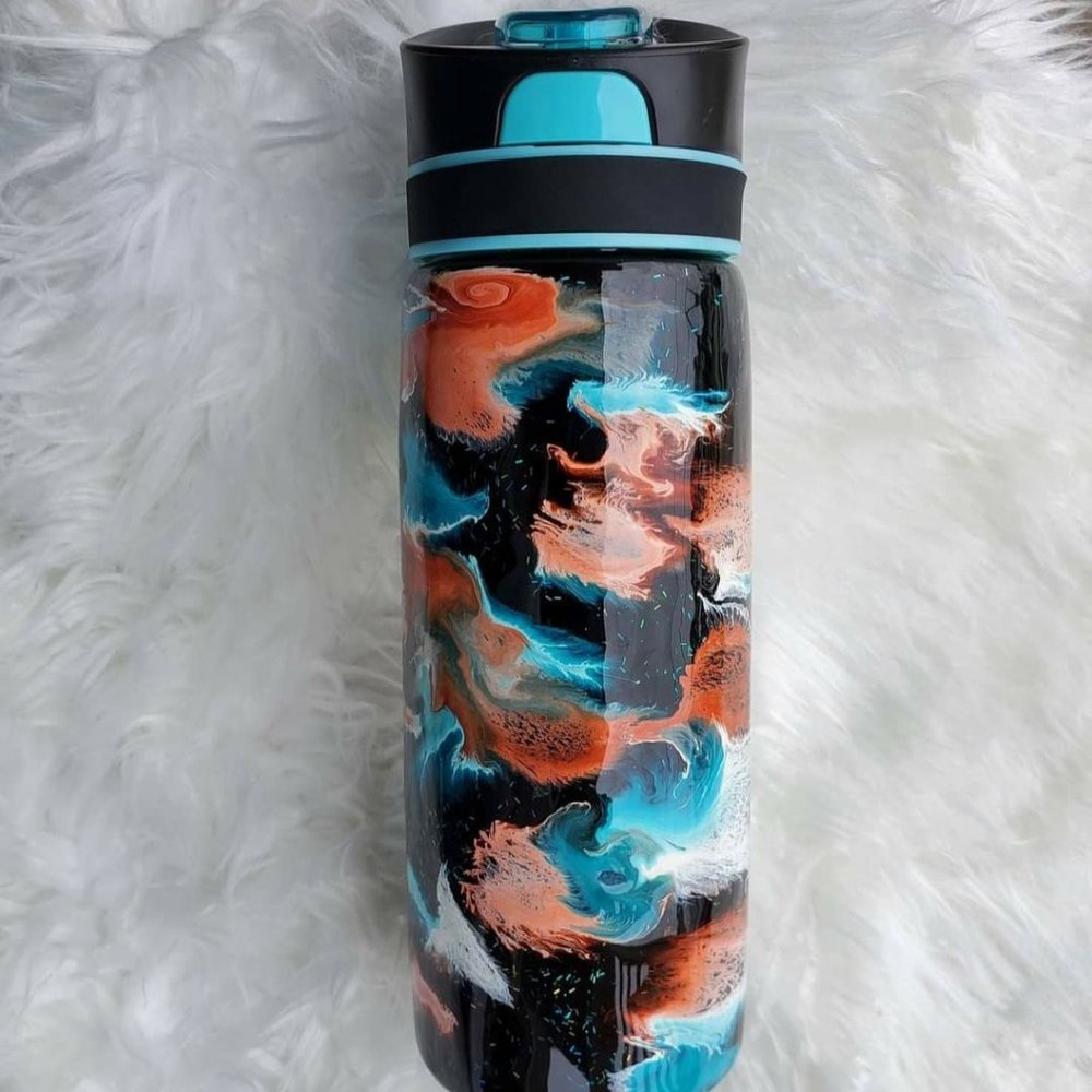 24 Fl Oz Water Bottle W/ Carrying Handle